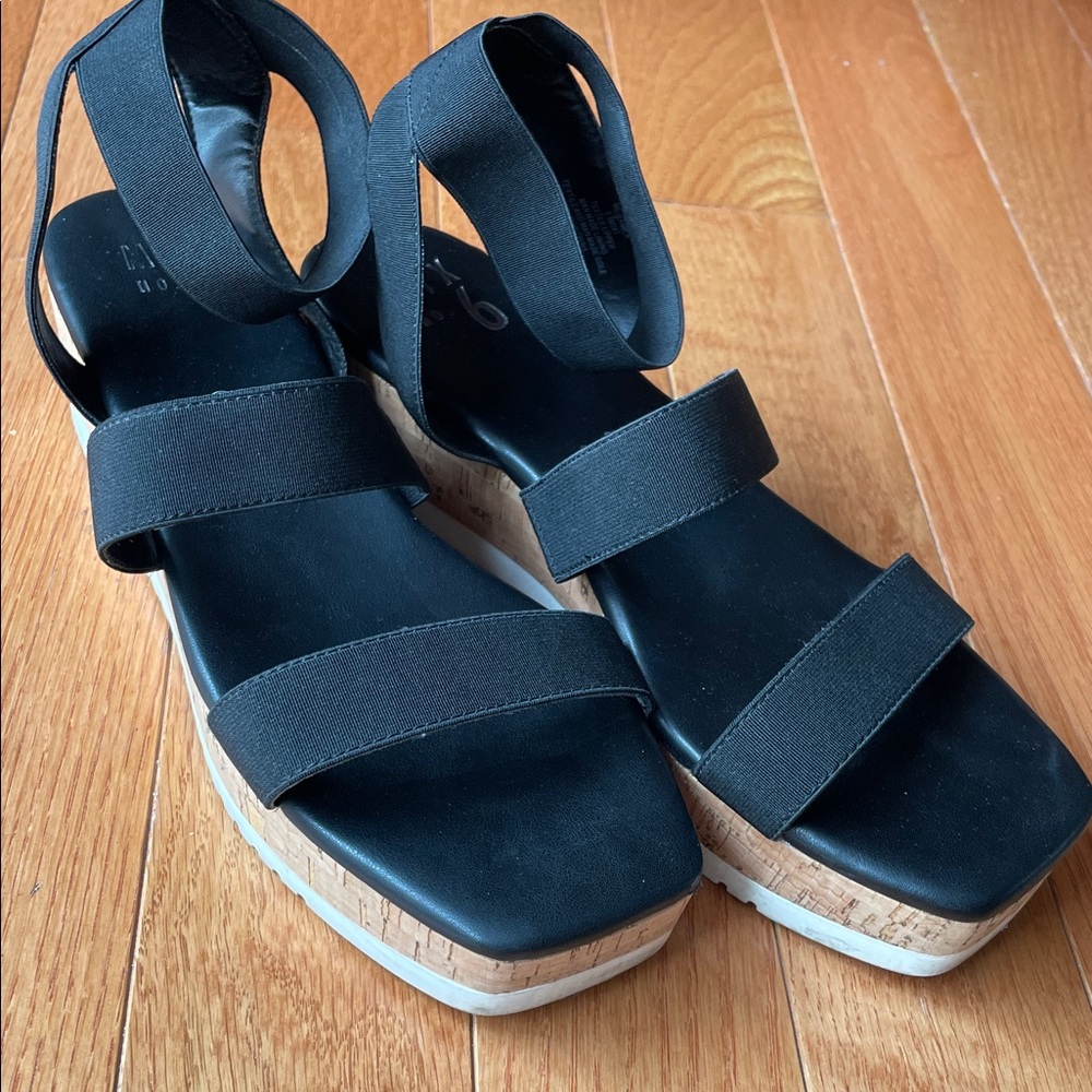 Black Platform Sandals